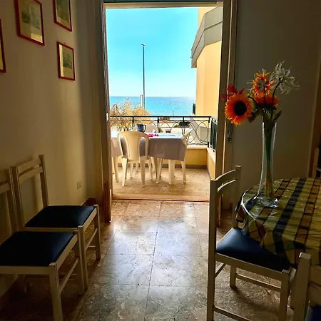 Exclusive Sea View Apartment *